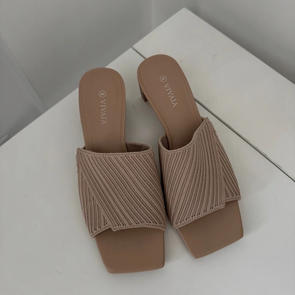Vivaia Square-Toe Block Heel Sandals - Picture 5 of 7